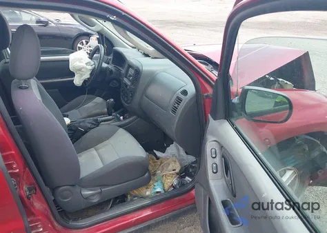 2005 Ford Escape Xls из США, поврежденный, VIN 1FMYU02Z05KA03183